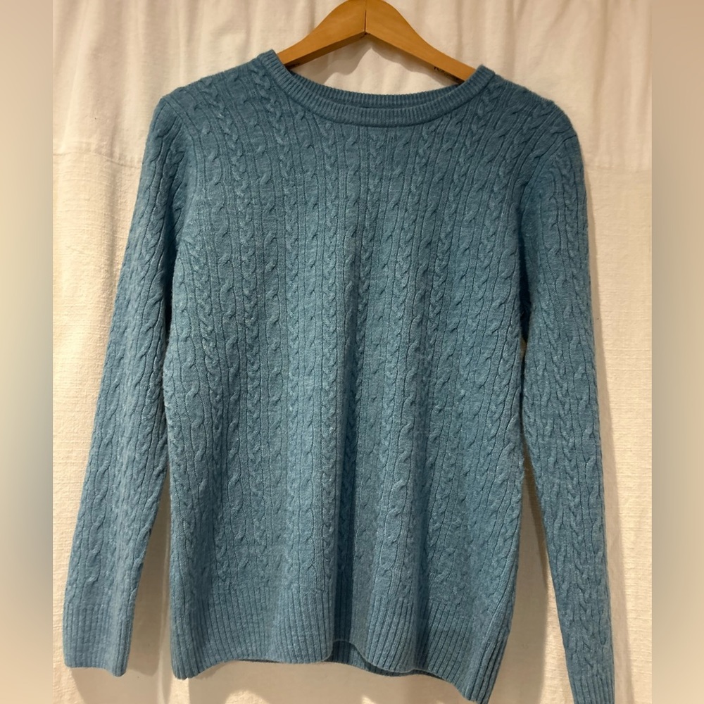 Vintage Bass Cable Soft Blue Sweater Size L